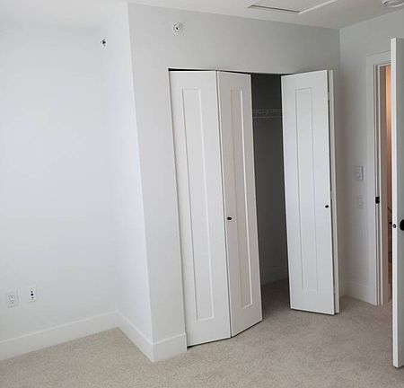3rd image of 4726 Orca Way #12