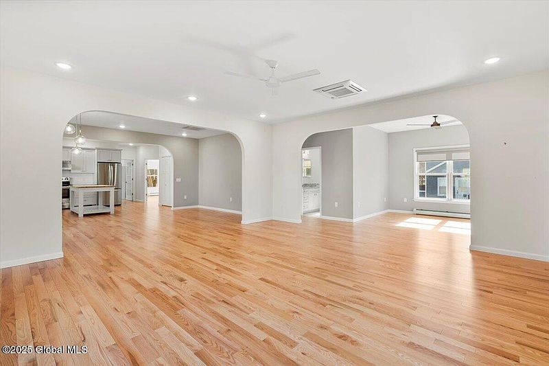 4th image of 490 Church Road