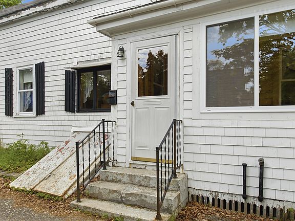 3rd image of 18 Bruce Street