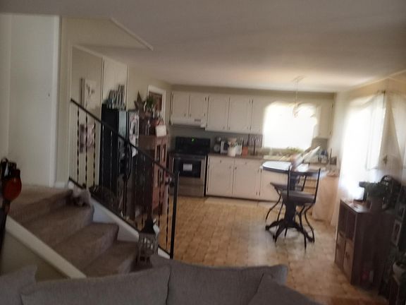 5th image of 816 Grand St