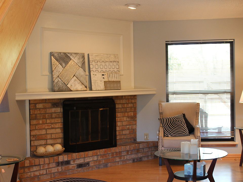 Living Room Entry