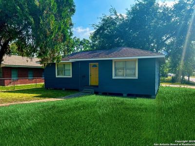 411 S S. Alta Vista, Beeville, TX, 78102