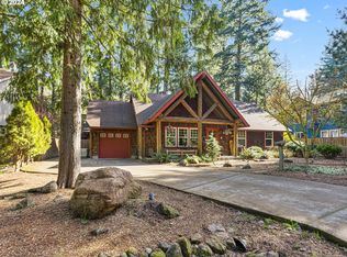 65311 E Sandy River Ln, Rhododendron, OR 97049