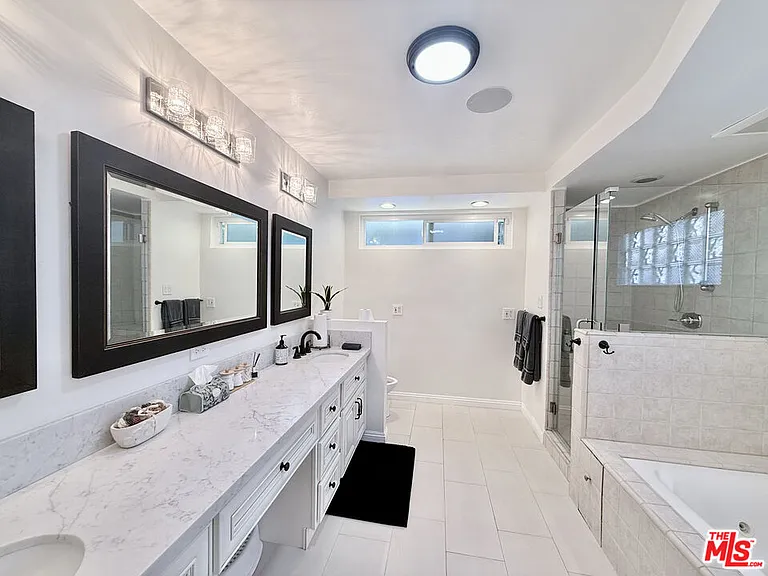 6605 S Sherbourne Dr — Photo 26