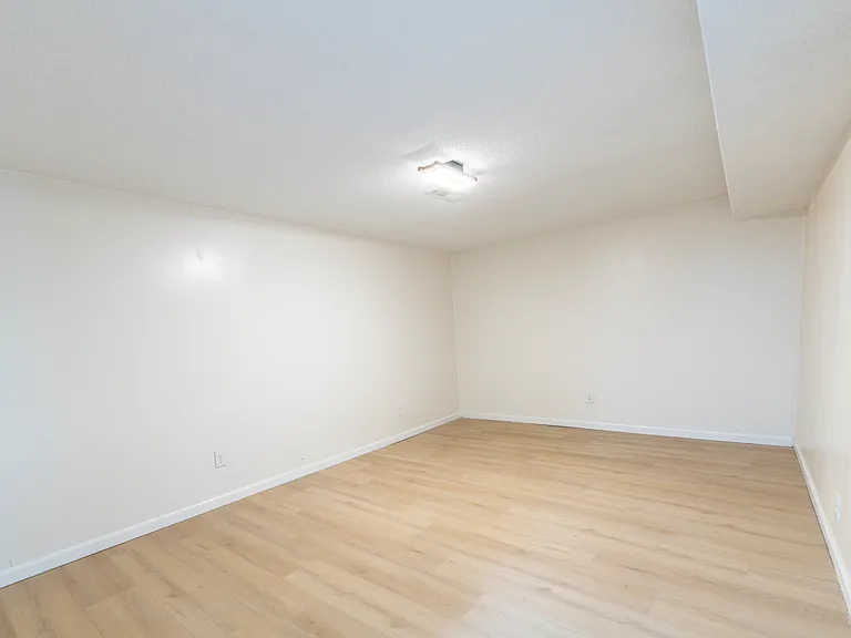 307 McMaster Pl — Photo 25