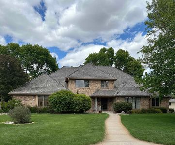 1016 Highland Dr, Hastings, NE, 68901