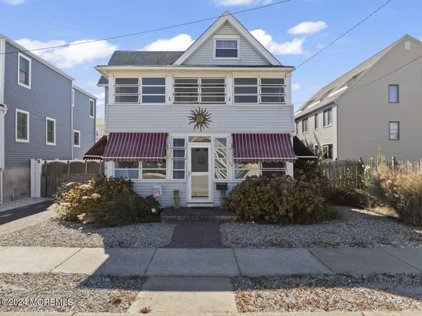 24 Philadelphia Ave, Lavallette, NJ 08735