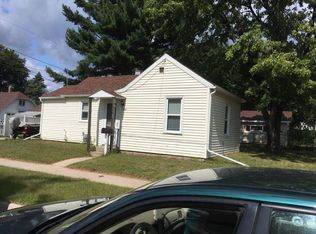 1604 18th Ave, Menominee, MI 49858