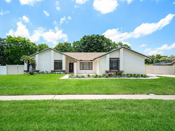 18235 104th Terrace S, Boca Raton, FL 33498