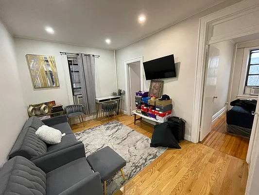 Rented by Voro New York | media 6