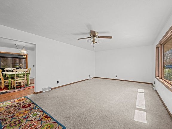 2nd image of 1003 14th Ave #B