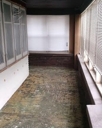 3rd image of 1320 Alexander St SE