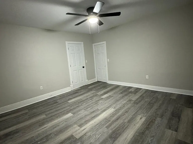314 Bridge St #D — Photo 11