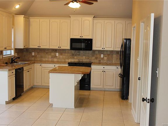 2nd image of 5385 Bluebell Dr