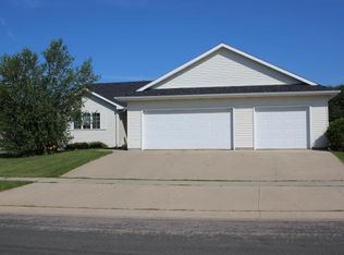 829 4th Ave SE, Stewartville, MN 55976