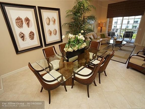 4th image of 4445 El Mar Dr Penthouse 409