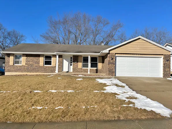 654 Longview Dr, Antioch, IL 60002