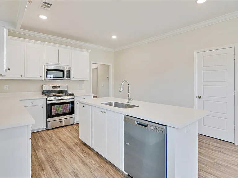 901 Gemstone Dr — Photo 12