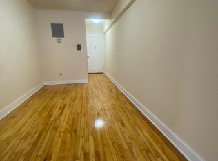143-23 Barclay Ave #2T, Flushing, NY 11355