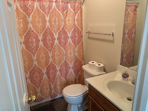 5th image of 164 Cypress Cir