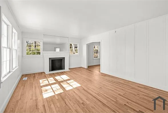 1820 33rd St W — Photo 14