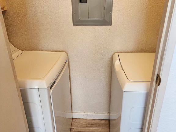 2nd image of 2200 Holiday Ave #419