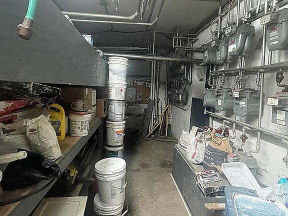 4th image of 341 86th St
