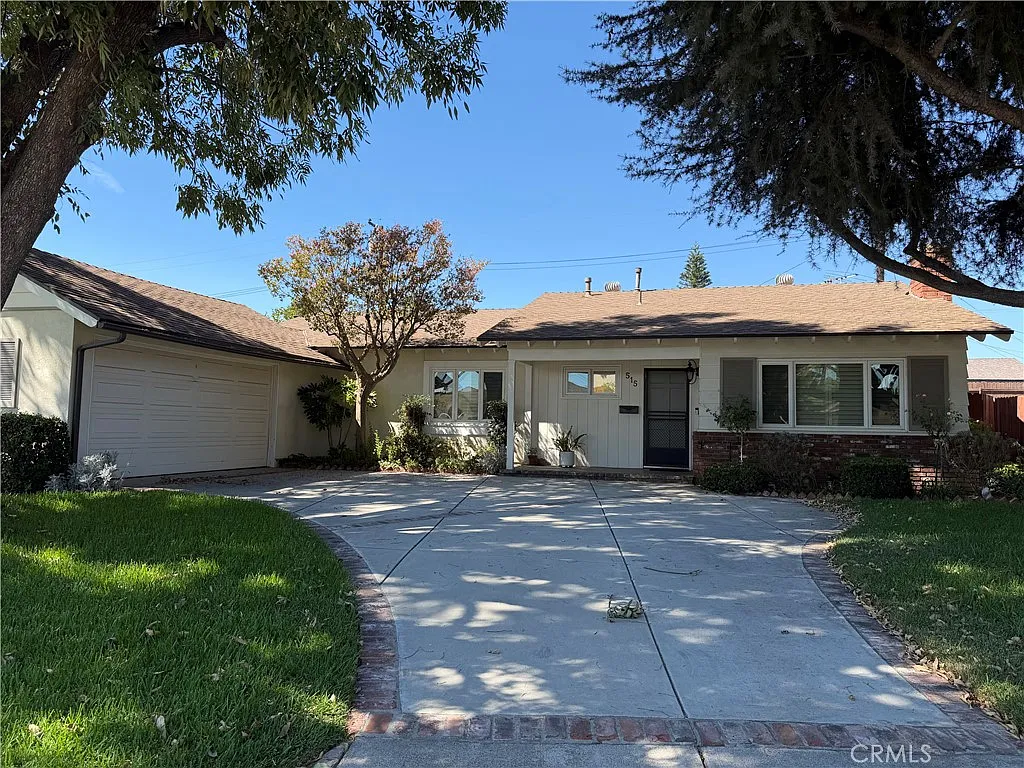 4 bed, 1570 sqft, $4,000 — Photo 3