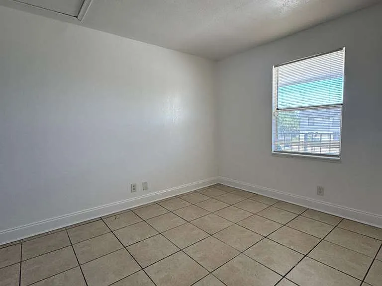 3375 Avenue J — Photo 7
