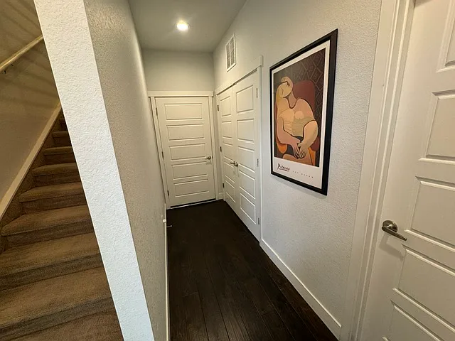 3372 S Pearl St #B — Photo 2