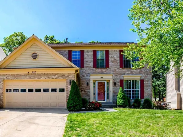 923 Chatsworth Dr, Accokeek, MD 20607