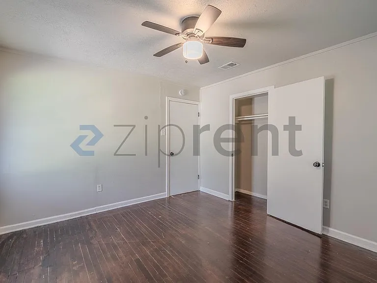 5818 Glenhurst Dr — Photo 20