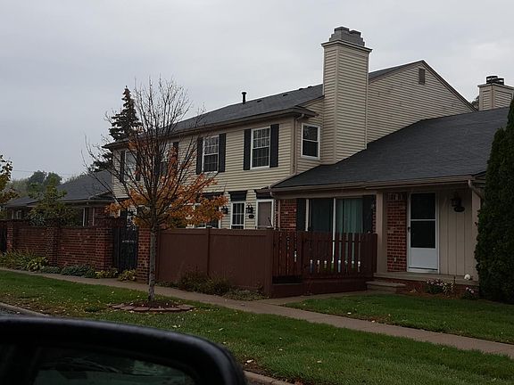 2nd image of 41124 Northwind Dr