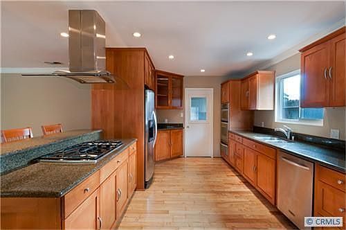 3rd image of 2131 Aster Pl