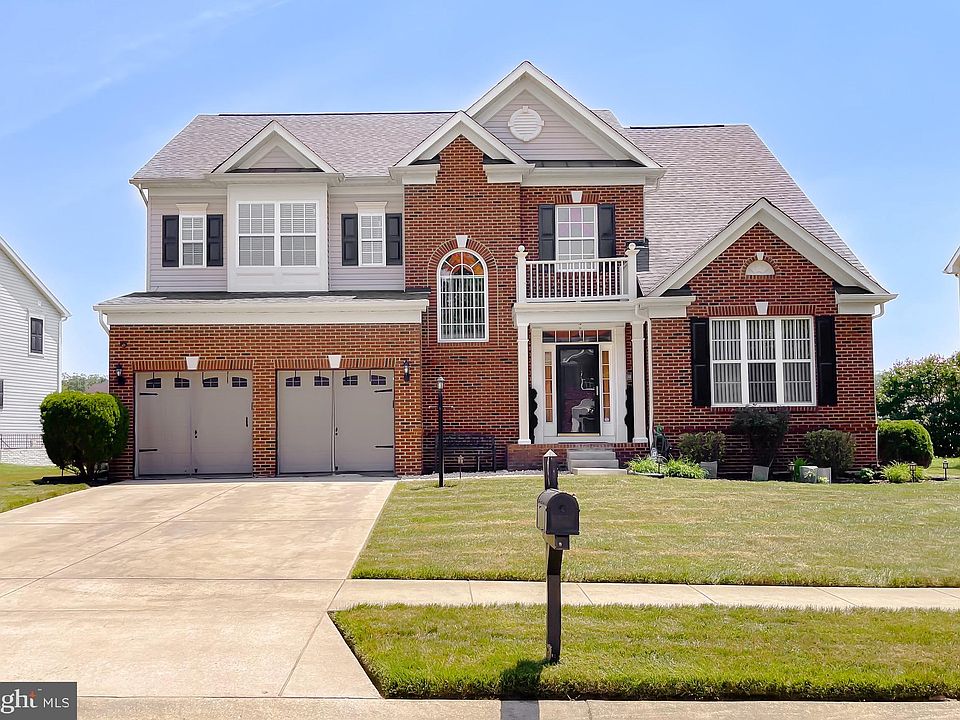 2nd image of 7764 Picadilly Ct