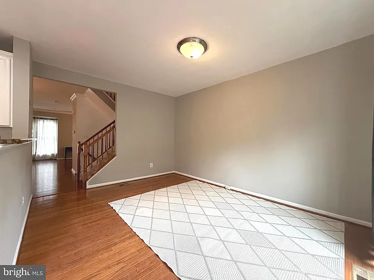 21831 Ladyslipper Sq — Photo 24
