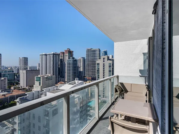 253 NE 2nd St APT 3104, Miami, FL 33132