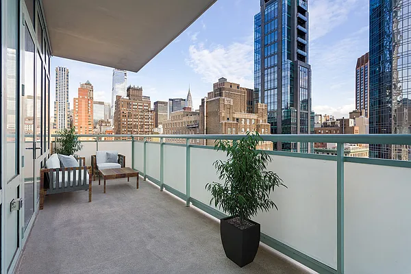 Sold by Corcoran | media 5