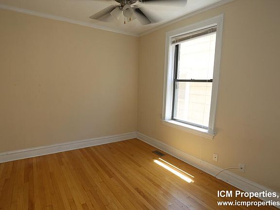 3rd image of 3620 N Marshfield Ave #1S