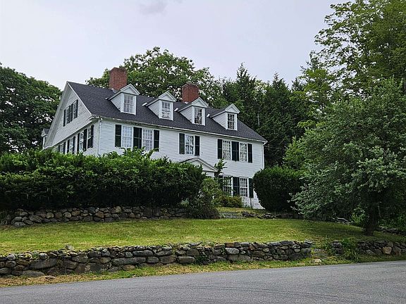 2nd image of 13 Harkness Road