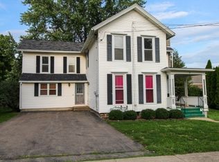 3 West St, Macedon, NY 14502