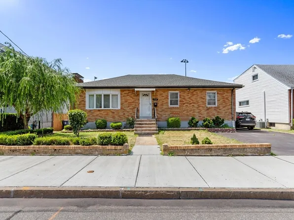 714 Washington Ave, Revere, MA 02151