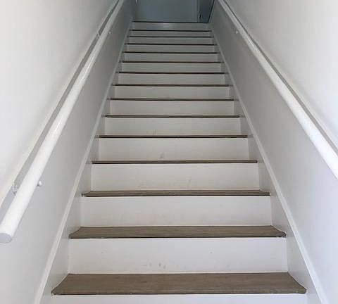 3rd image of 220 1/2 N Bushnell Ave #220-1/2