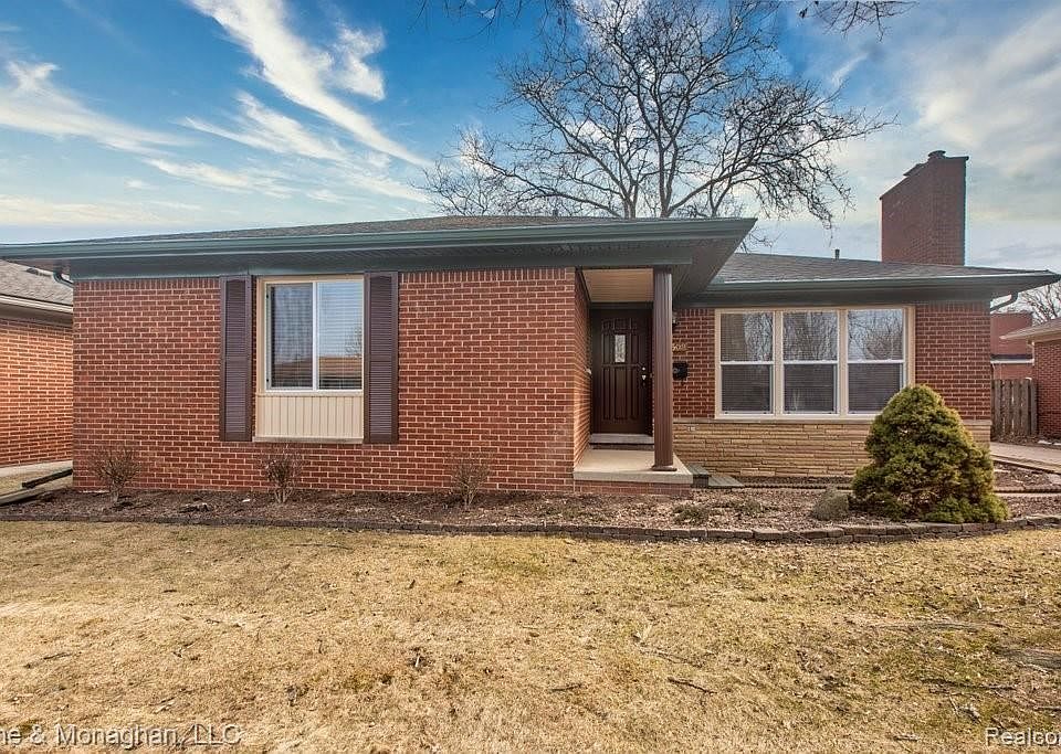 1st image of 30508 Champine St