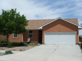 3943 Pronghorn Ln, Pueblo, CO 81005