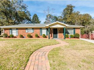 4208 Chesterfield Dr N, Mobile, AL 36618