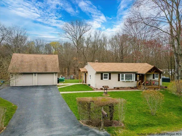 9 Gardiner Park Road, New Paltz, NY 12561