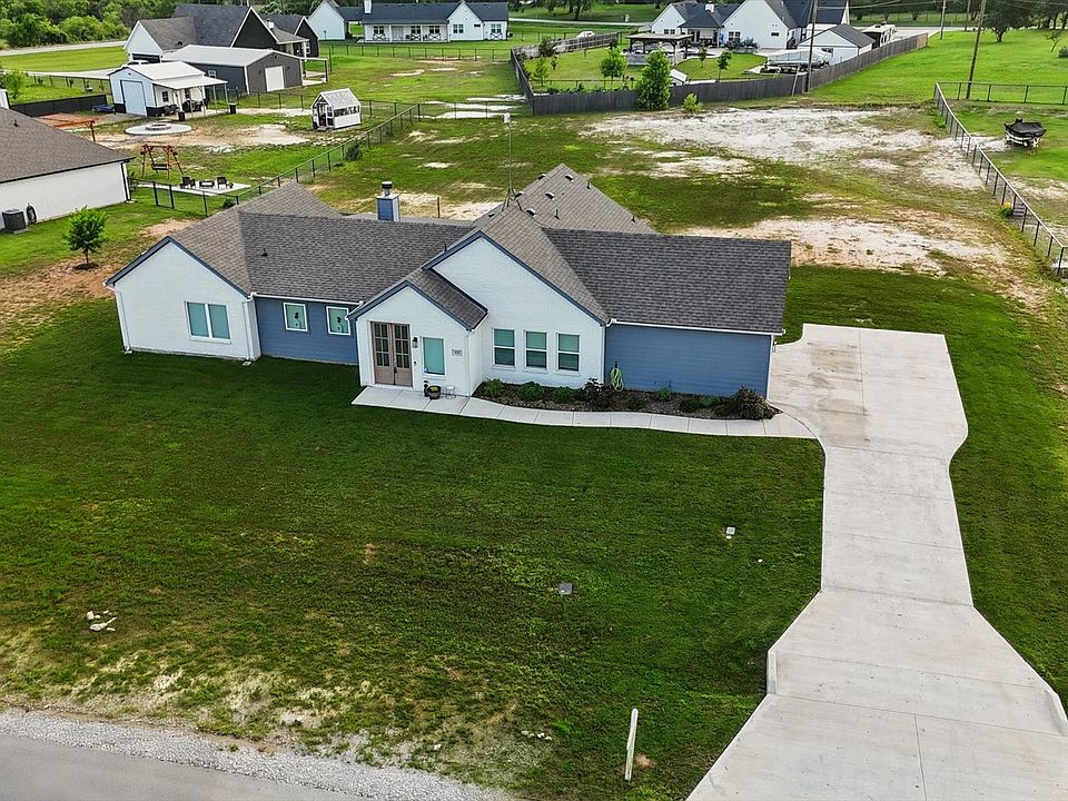 1st image of 121 Bluegrass Trl