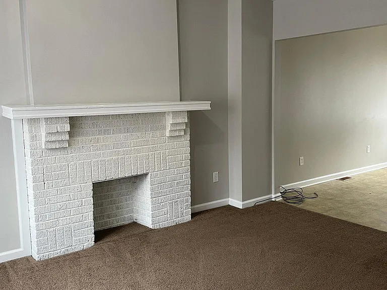115 E 9th Ave — Photo 3