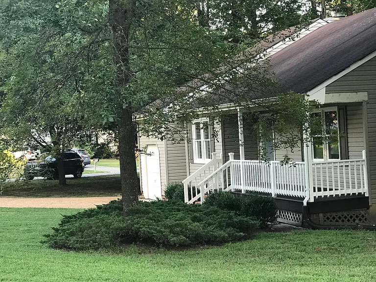 3940 Fox Hunt Trl — Photo 16